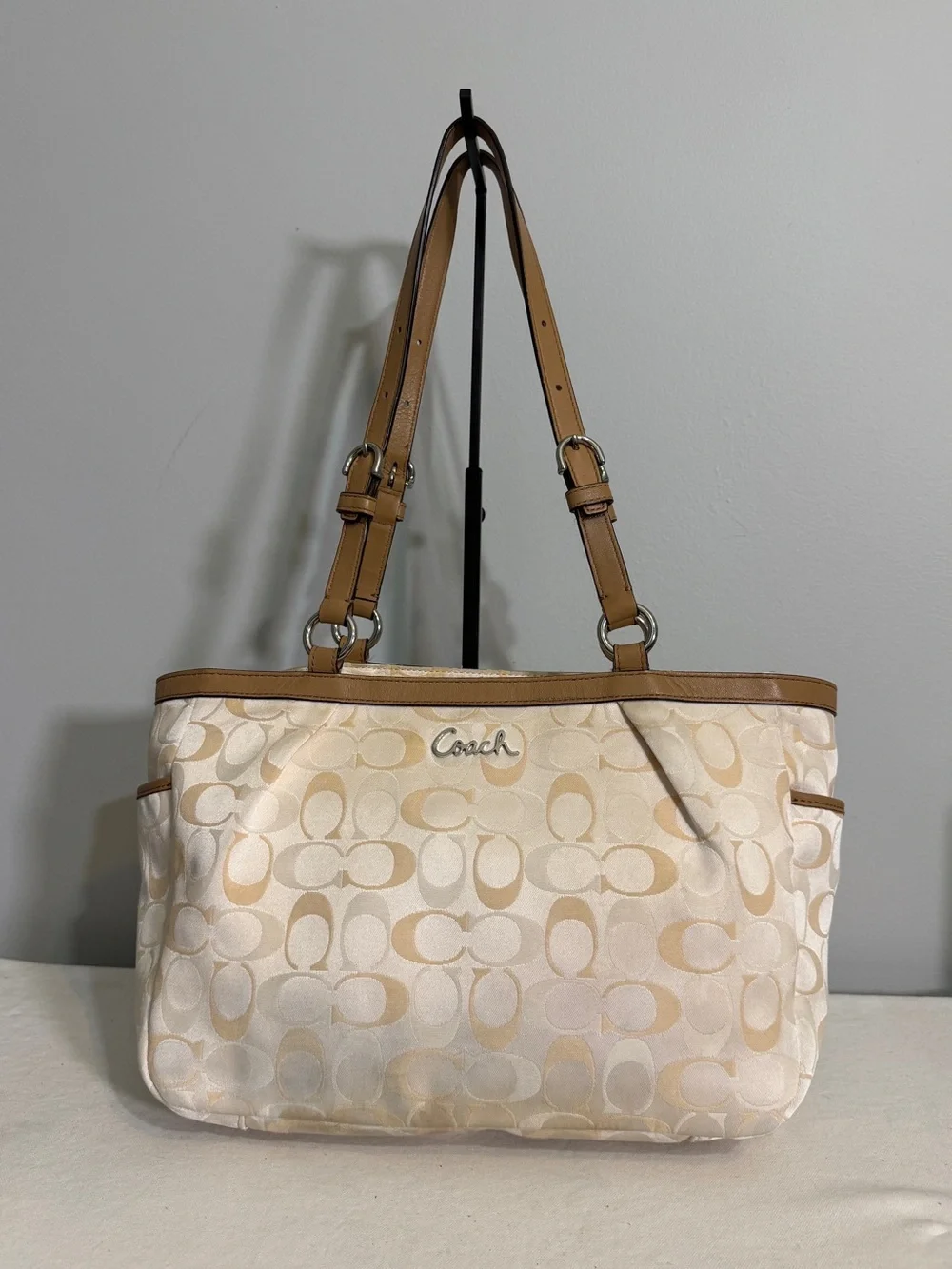 Coach Gallery Tote F17676 Signature Monogram Canvas Ivory Beige Shoulder Bag